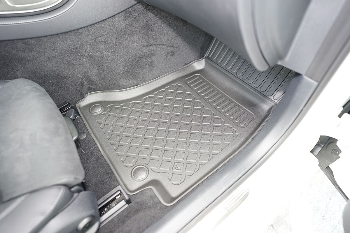 Covorase auto tip tavita Mercedes E-Class Clasa E W213, an fabricatie 04.2016 - 07.2023, caroserie sedan inclusiv facelift | 603356