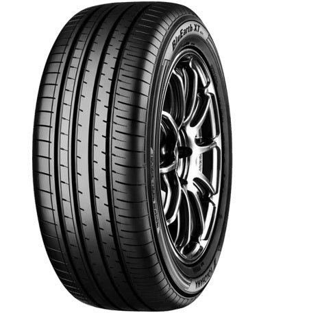 Yokohama Ae61 225/65/17 Vara