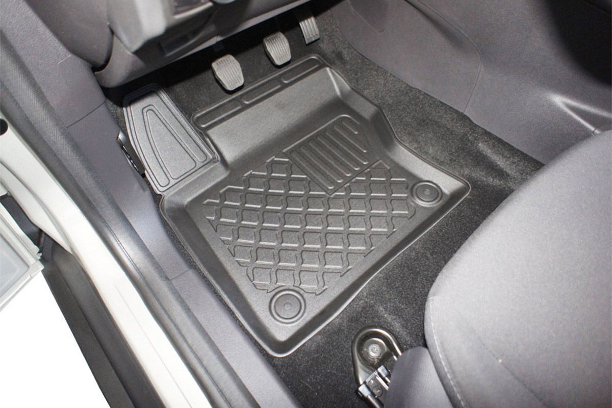 Covorase tip tavita Ford Focus III, caroserie Hatchback, fabricatie 03.2011 - 08.2018 - 3