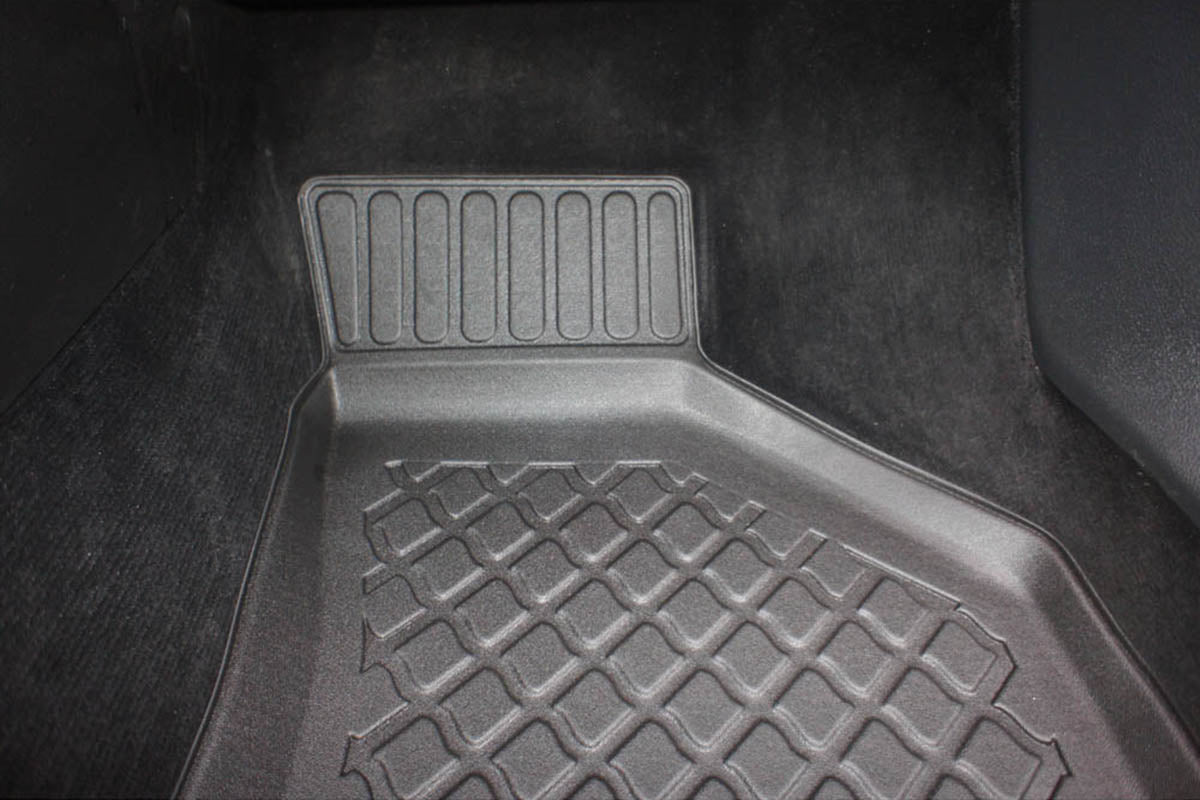 Covorase auto tip tavita Volkswagen Passat B6, an fabricatie 2005 - 09.2010, caroserie combi | 602630