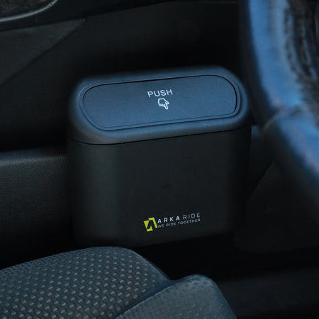 Cos de gunoi si depozitare cu capac rabatabil pentru masina