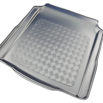 Tavita portbagaj BMW M3 G80 fabricatie 03.2021 - prezent, caroserie sedan, nu corespunde pentru PHEV #1