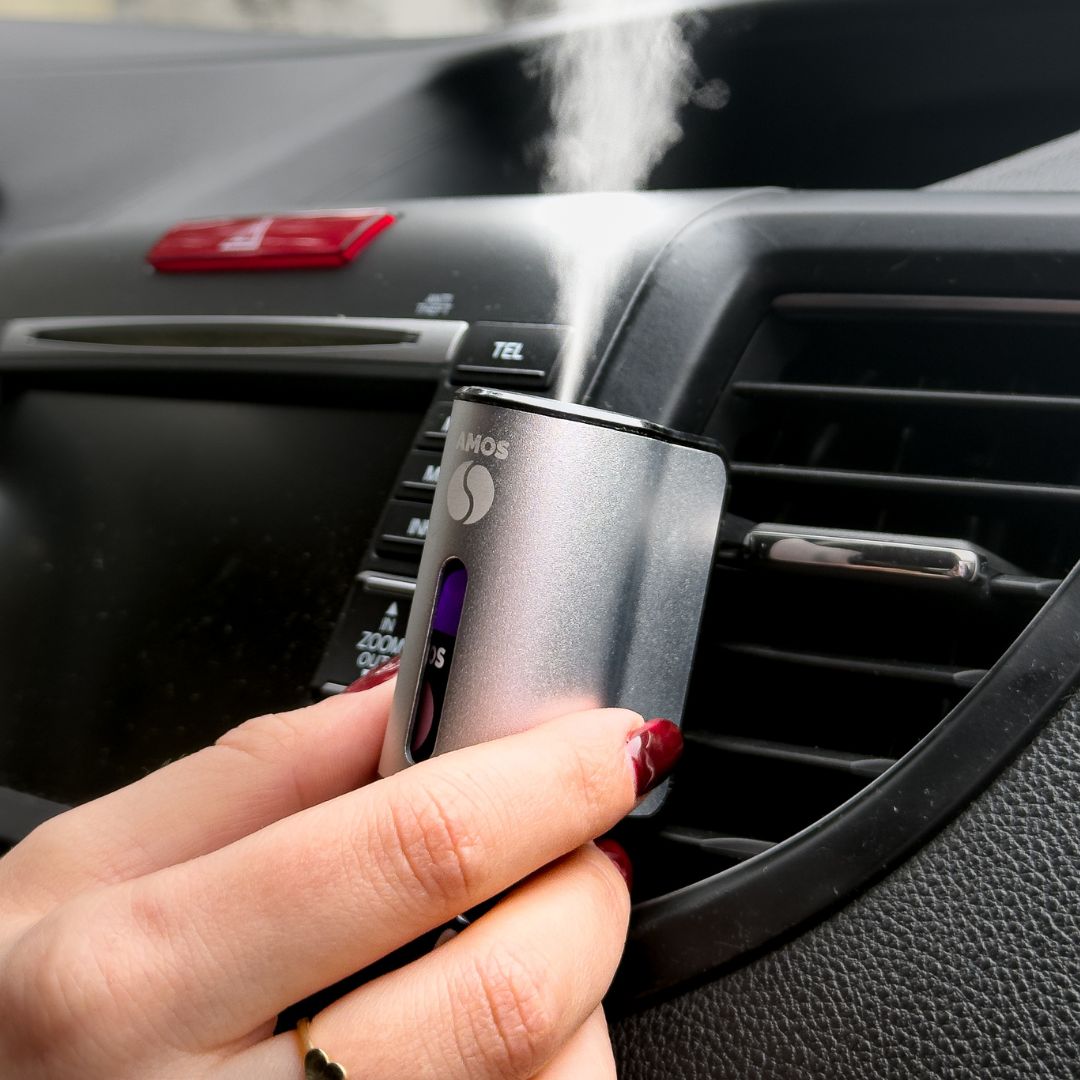 Difuzor Parfum Auto AMOS Mini Gri, 3 Arome Incluse Cadou, Odorizant Inteligent, USB, Parfum Intens, Design Premium