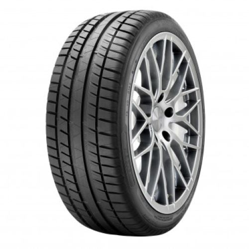 Anvelopa Vara Taurus 215/60 R17 ULTRA HIGH PERFORMANCE 96H