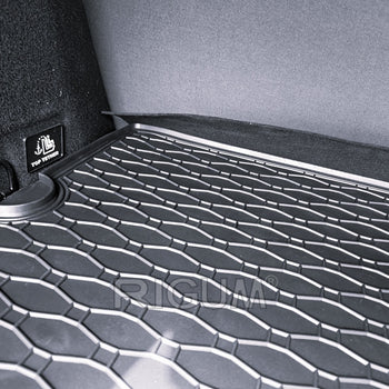 Tavita portbagaj Dacia Duster II fabricatie 01.2018 - 05.2024, caroserie suv, corespunde pentru LPG, 4x2 #1