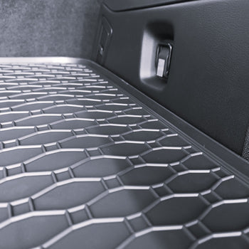 Tavita portbagaj Mazda CX-80 MHEV fabricatie 2024 - prezent, caroserie suv, 6-7 locuri, randul 3 culcat #1