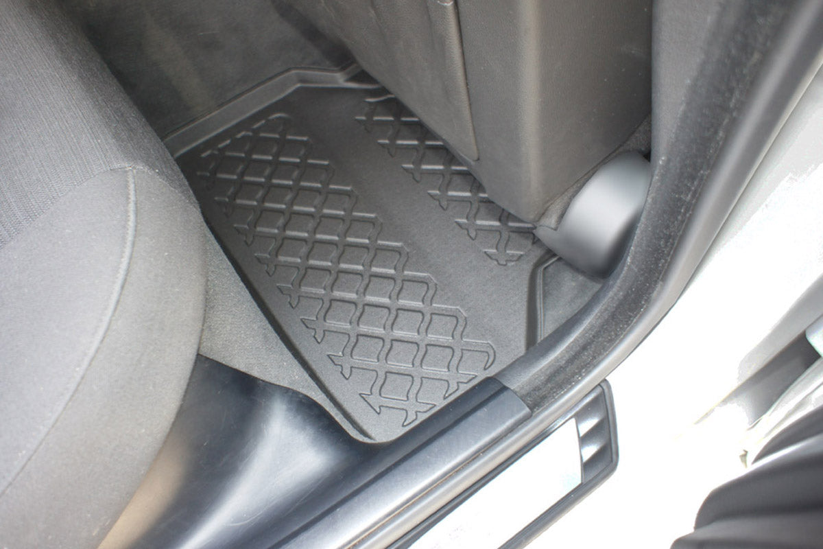 Covorase auto tip tavita BMW Seria 5 E61, an fabricatie 06.2004 - 2010, caroserie combi | 602058