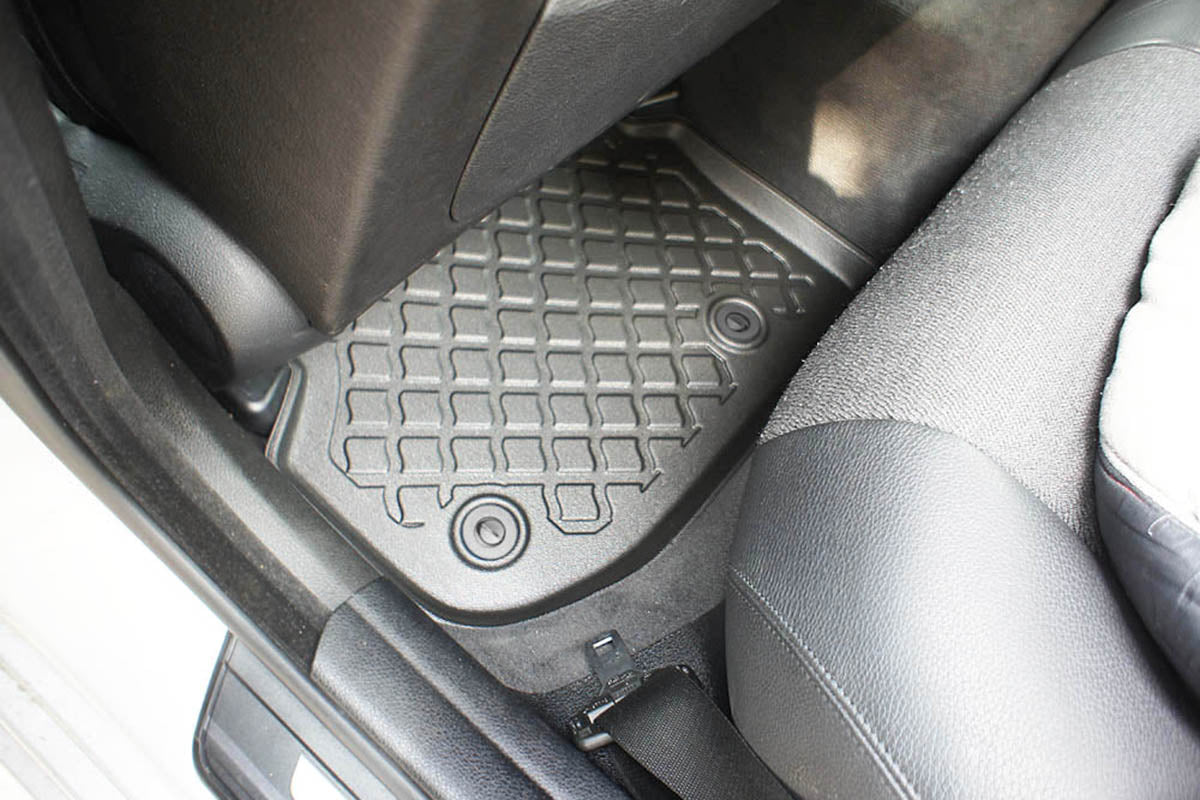Covorase auto tip tavita BMW Seria 5 F11, an fabricatie 03.2010 - 2013, caroserie combi inainte de facelift, fara x-drive | 603163