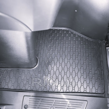 Covorase auto Iveco T-Way fabricatie 2021 - prezent, caroserie autoutilitara #1