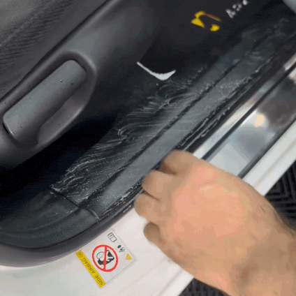 Pentru toate suprafetele din plastic