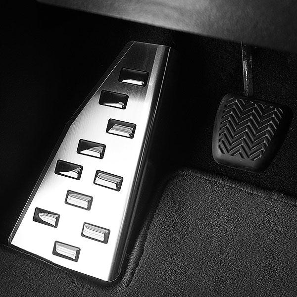 Protectie dedicata pe model de masina