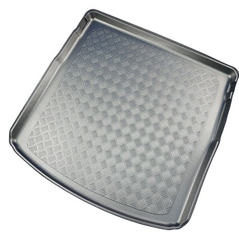 Tavita de portbagaj Seat Leon IV MHEV, caroserie Combi, fabricatie 2020 - prezent, portbagaj superior - 2