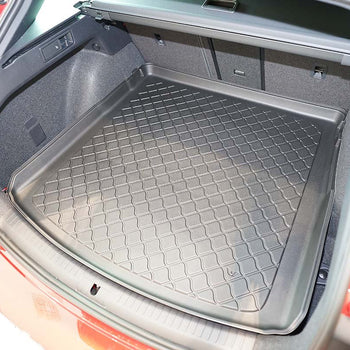 Tavita de portbagaj Seat Leon e-Hybrid, caroserie Combi, fabricatie 2020 - prezent, portbagaj superior - 5