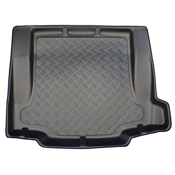 Tavita de portbagaj BMW Seria 1 E87, caroserie Hatchback, fabricatie 09.2004 - 2011, cu ureche pe dreapta #1