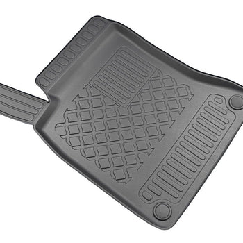 Covorase tip tavita Mercedes CLA I, caroserie Coupe, fabricatie 03.2013 - 03.2019 - 2